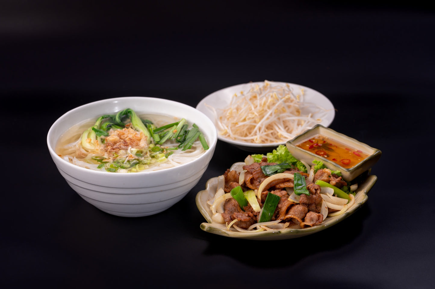 NS10 - GRILL LEMONGRASS PORK BELLY FLAT RICE NOODLE - Love Asia Restaurant & Bar